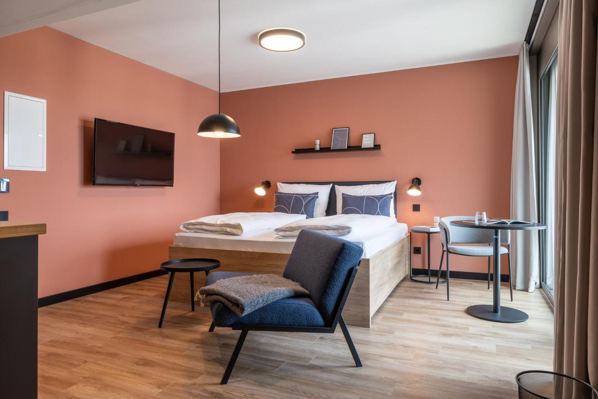 The Base Munich Hotel Eksteriør billede